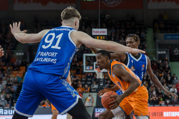 陈将双曾效 陈将双曾效