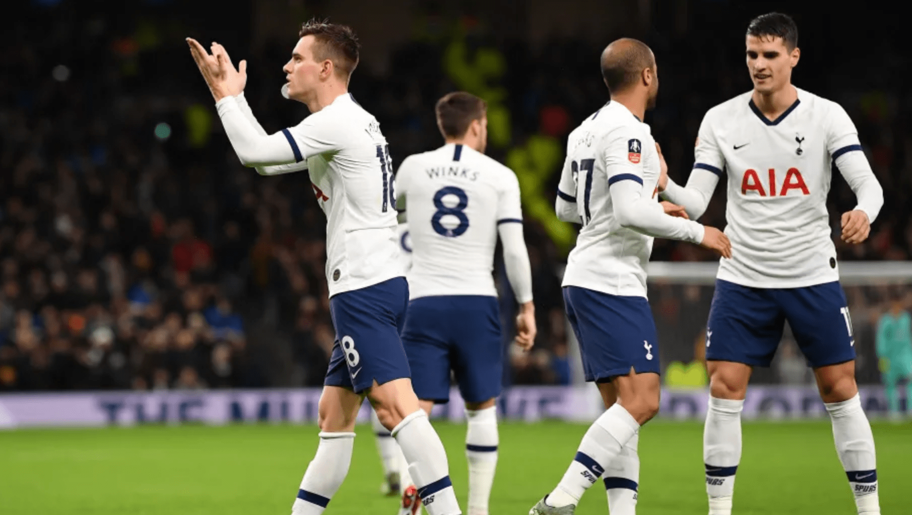 团队配合由 团队配合由