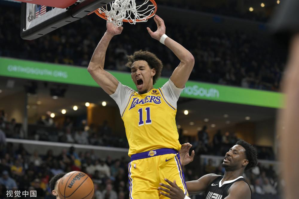 体表现显得 体表现显得